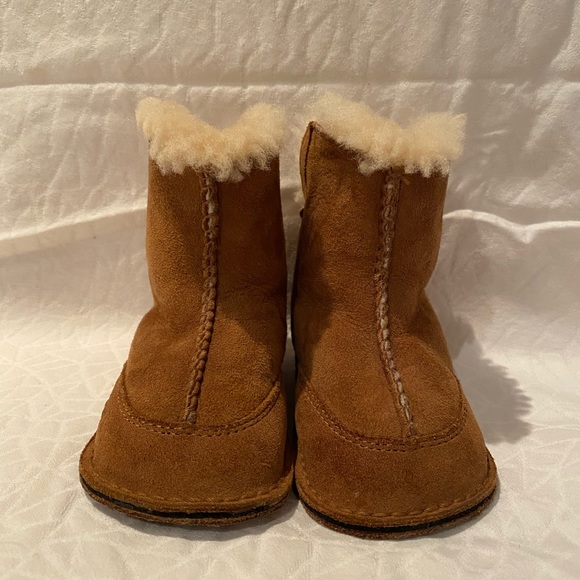 Baby UGGS - Picture 2 of 5